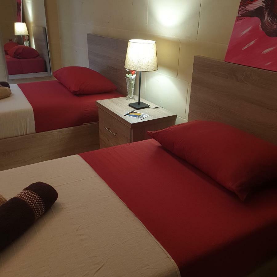 Ta' Rosalba B&B Nadur Buitenkant foto