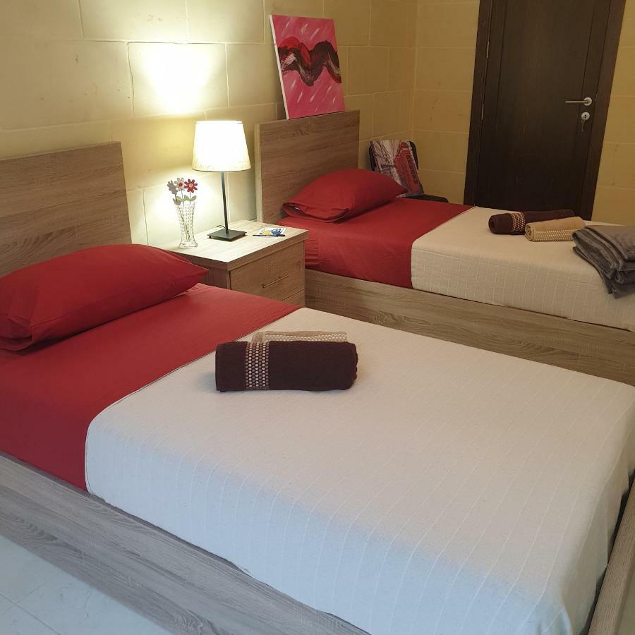 Ta' Rosalba B&B Nadur Buitenkant foto