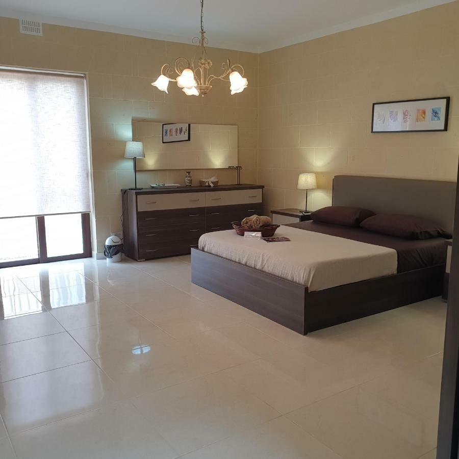 Ta' Rosalba B&B Nadur Buitenkant foto