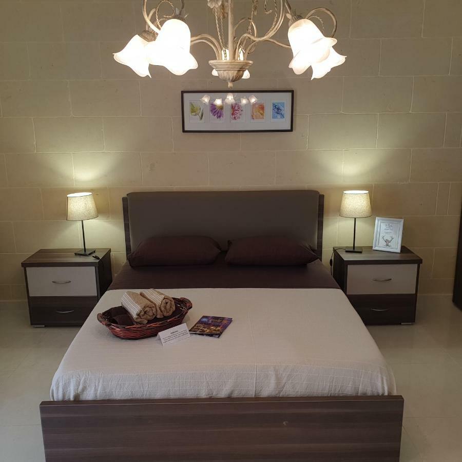 Ta' Rosalba B&B Nadur Buitenkant foto