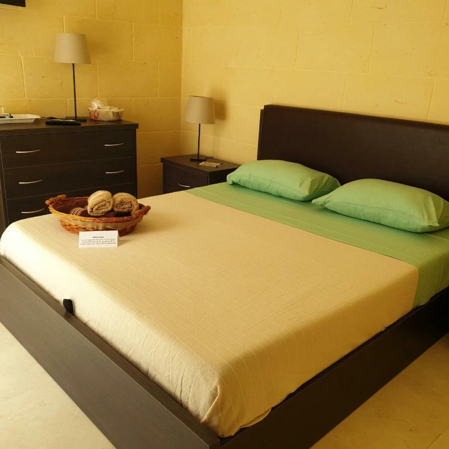 Ta' Rosalba B&B Nadur Buitenkant foto